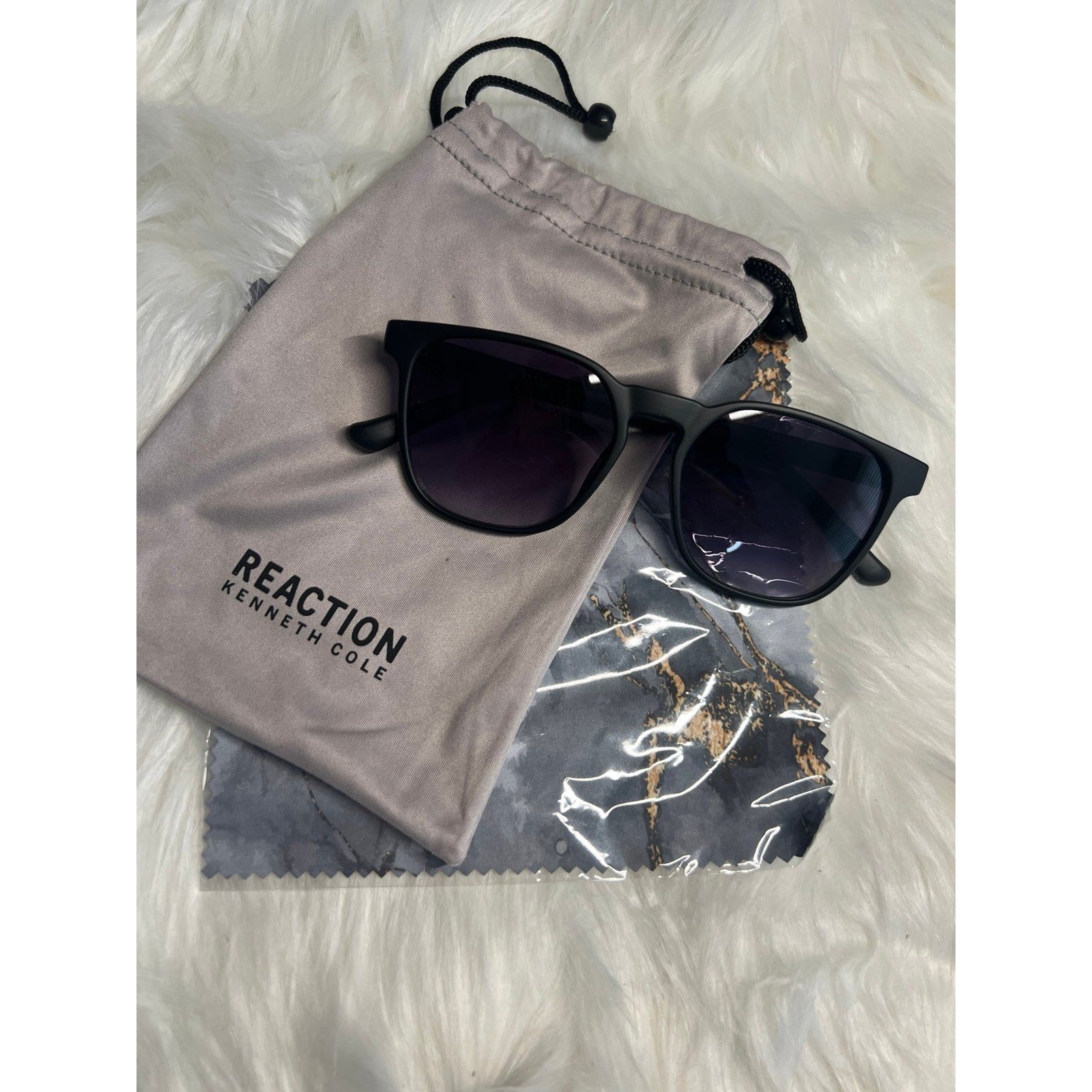 Kenneth Cole Reaction Matte Black Golf Sunglasses Brand New
